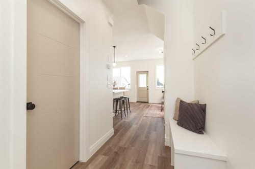 306 S 50 W, Raymond, AB - Indoor Photo Showing Other Room