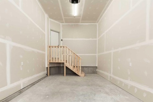 310 S 50 W, Raymond, AB - Indoor Photo Showing Other Room