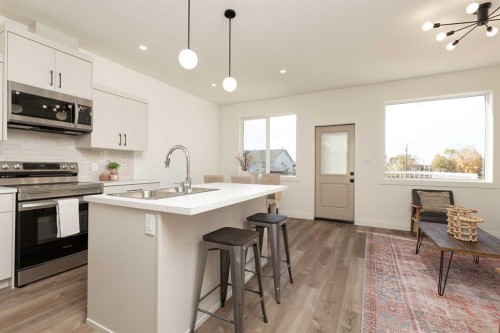 310 S 50 W, Raymond, AB - Indoor Photo Showing Kitchen With Upgraded Kitchen