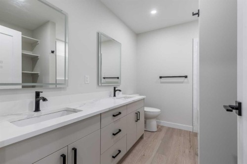 277 E 1 Avenue North, Magrath, AB - Indoor Photo Showing Bathroom