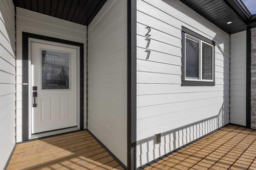 277 E 1 Avenue North, Magrath, AB - Outdoor With Exterior