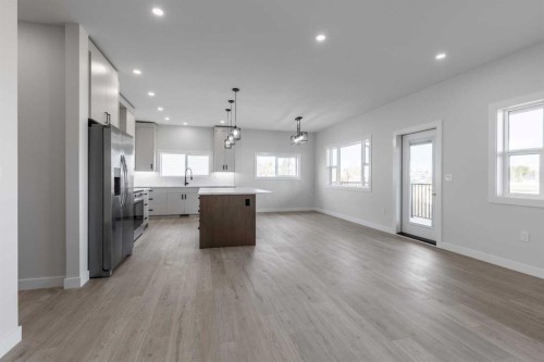 277 E 1 Avenue North, Magrath, AB - Indoor Photo Showing Kitchen