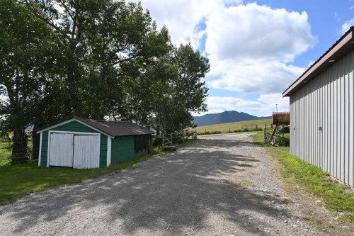 7404 Rge Rd 3-0, Rural Pincher Creek No. 9, M.D. Of, AB - Outdoor