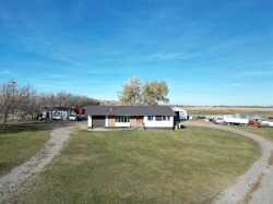 275083 Twp Rd 41  Hill Spring, AB T0K 1E0