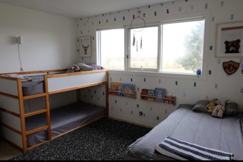 222041 Rge Rd 52, Magrath, AB - Indoor Photo Showing Bedroom