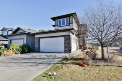128 Cabot Landing WEST Lethbridge, AB T1J 5K3