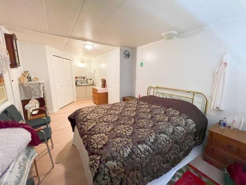 331 Armstrong Street, Carmangay, AB - Indoor Photo Showing Bedroom