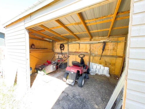 331 Armstrong Street, Carmangay, AB -  With Exterior