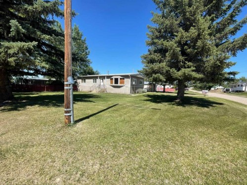 331 Armstrong Street, Carmangay, AB - Outdoor