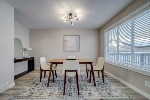 29 Peigan Court West, Lethbridge, AB - Indoor Photo Showing Dining Room