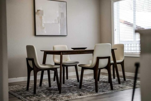 29 Peigan Court West, Lethbridge, AB - Indoor Photo Showing Dining Room