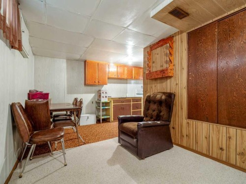 8109 16 Avenue, Coleman, AB - Indoor