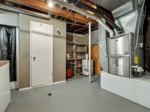 8109 16 Avenue, Coleman, AB - Indoor Photo Showing Basement