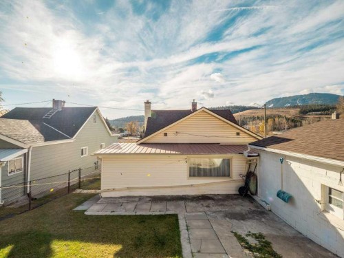 8109 16 Avenue, Coleman, AB - Outdoor