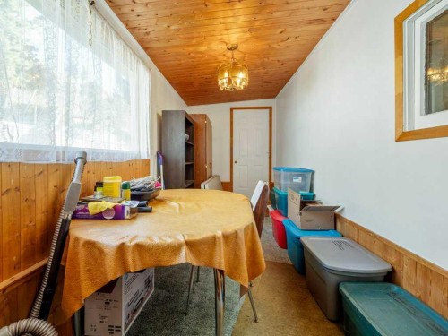 8109 16 Avenue, Coleman, AB - Indoor