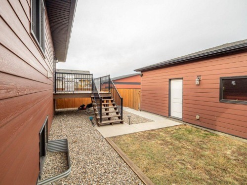 359 Caledonia Boulevard West, Lethbridge, AB - Outdoor With Exterior