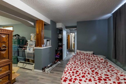 1919 19 Avenue South, Lethbridge, AB - Indoor Photo Showing Bedroom