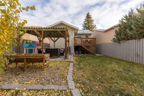 66 Assiniboia Way West, Lethbridge, AB - Outdoor With Deck Patio Veranda