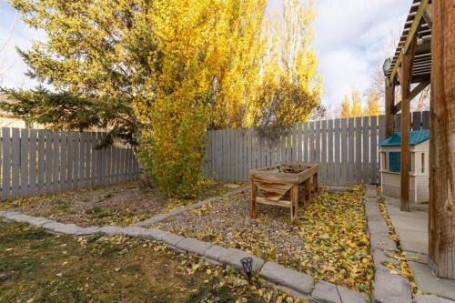 66 Assiniboia Way West, Lethbridge, AB - Outdoor