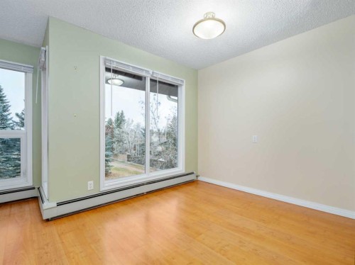 302-65 Temple Boulevard West, Lethbridge, AB - Indoor Photo Showing Other Room