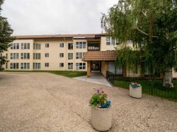302-65 Temple Boulevard WEST Lethbridge, AB T1K 5M2