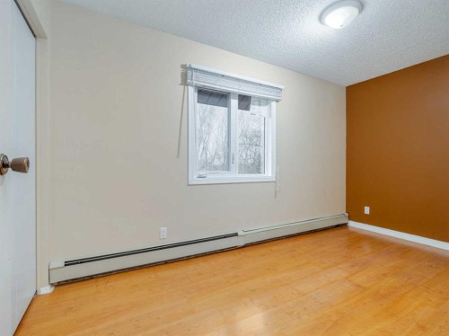 302-65 Temple Boulevard West, Lethbridge, AB - Indoor Photo Showing Other Room