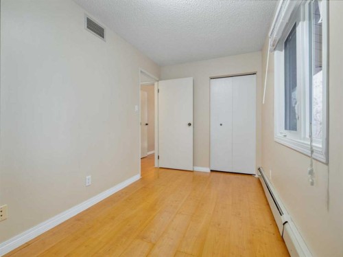 302-65 Temple Boulevard West, Lethbridge, AB - Indoor Photo Showing Other Room