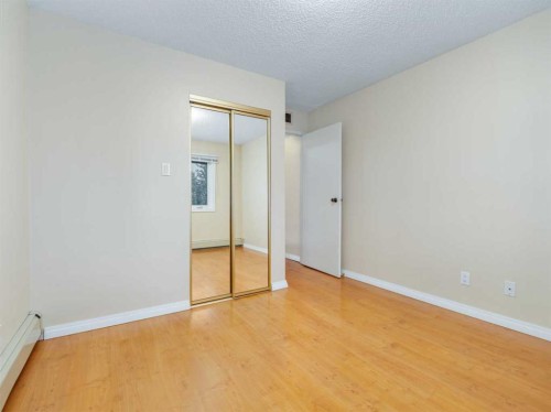 302-65 Temple Boulevard West, Lethbridge, AB - Indoor Photo Showing Other Room