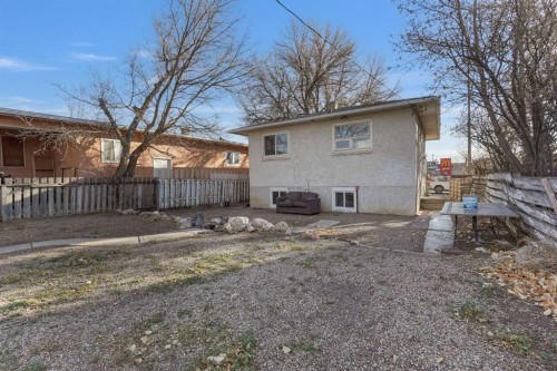 2139 5 Avenue North, Lethbridge, AB - Outdoor