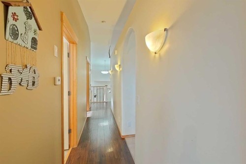 145 Blackfoot Circle West, Lethbridge, AB - Indoor Photo Showing Other Room