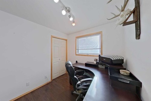 145 Blackfoot Circle West, Lethbridge, AB - Indoor Photo Showing Other Room