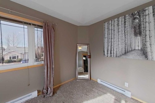 145 Blackfoot Circle West, Lethbridge, AB - Indoor Photo Showing Other Room