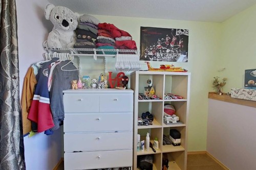 145 Blackfoot Circle West, Lethbridge, AB - Indoor With Storage