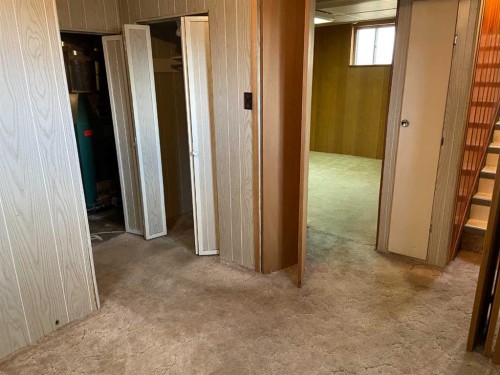 629 Stafford Drive North, Lethbridge, AB - Indoor Photo Showing Other Room