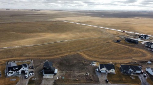 61 Pebble Creek Cove, Raymond, AB 