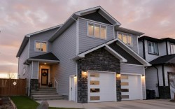 1704 Sixmile View SOUTH Lethbridge, AB T1K 8G3