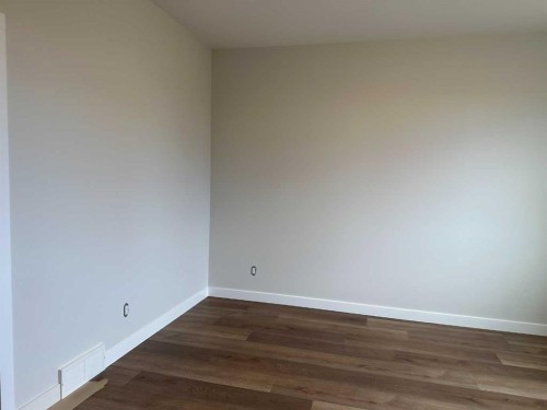 21 Sage Brush Court, Taber, AB - Indoor Photo Showing Other Room