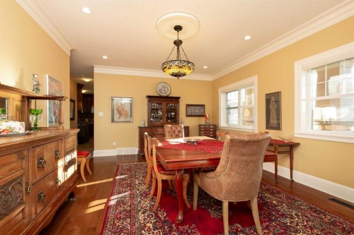 124 Canyoncrest Point West, Lethbridge, AB - Indoor Photo Showing Dining Room