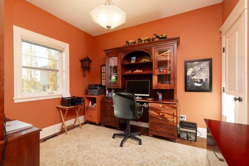 124 Canyoncrest Point West, Lethbridge, AB - Indoor Photo Showing Office