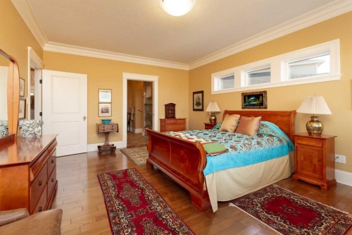 124 Canyoncrest Point West, Lethbridge, AB - Indoor Photo Showing Bedroom