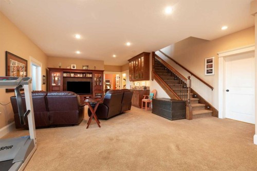 124 Canyoncrest Point West, Lethbridge, AB - Indoor