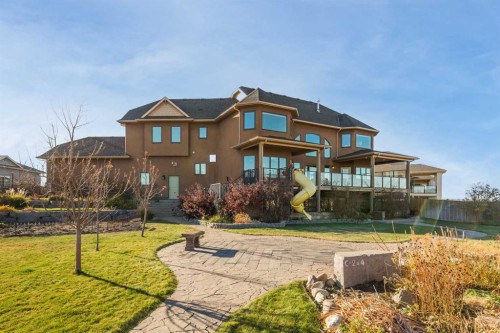 124 Canyoncrest Point West, Lethbridge, AB - Outdoor