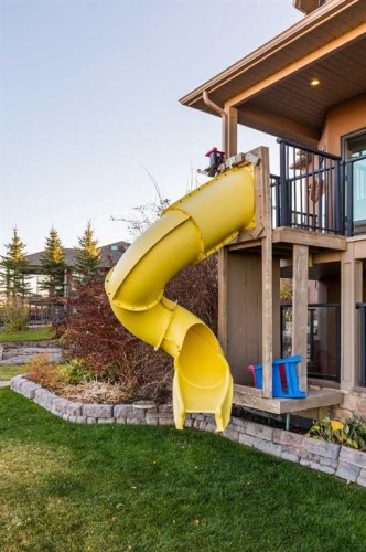 124 Canyoncrest Point West, Lethbridge, AB - Outdoor