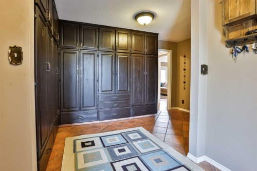 5831 46A Street, Taber, AB - Indoor