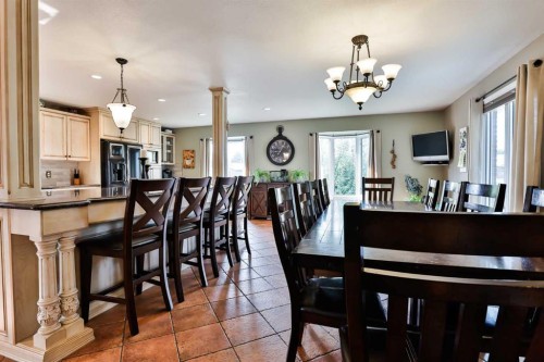 5831 46A Street, Taber, AB - Indoor Photo Showing Dining Room
