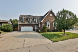 5831 46A Street  Taber, AB T1G 1H8