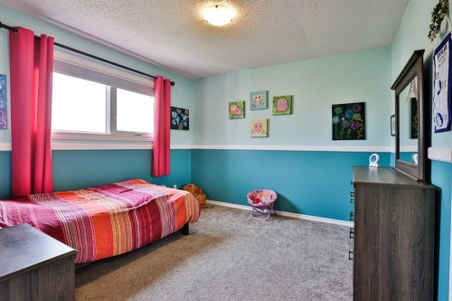 5831 46A Street, Taber, AB - Indoor Photo Showing Bedroom