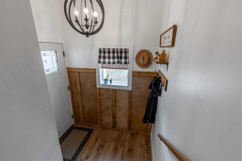 56 E 100 S, Raymond, AB - Indoor Photo Showing Other Room