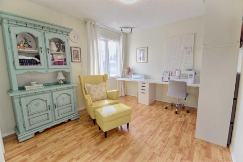 4513 Haven Place, Taber, AB - Indoor Photo Showing Office