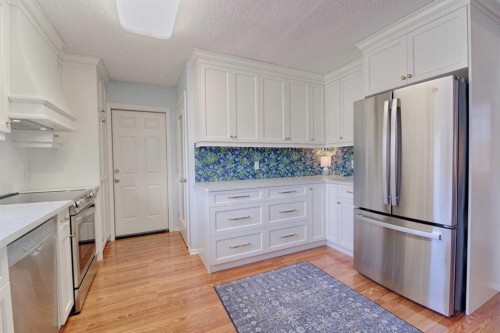 4513 Haven Place, Taber, AB - Indoor Photo Showing Kitchen